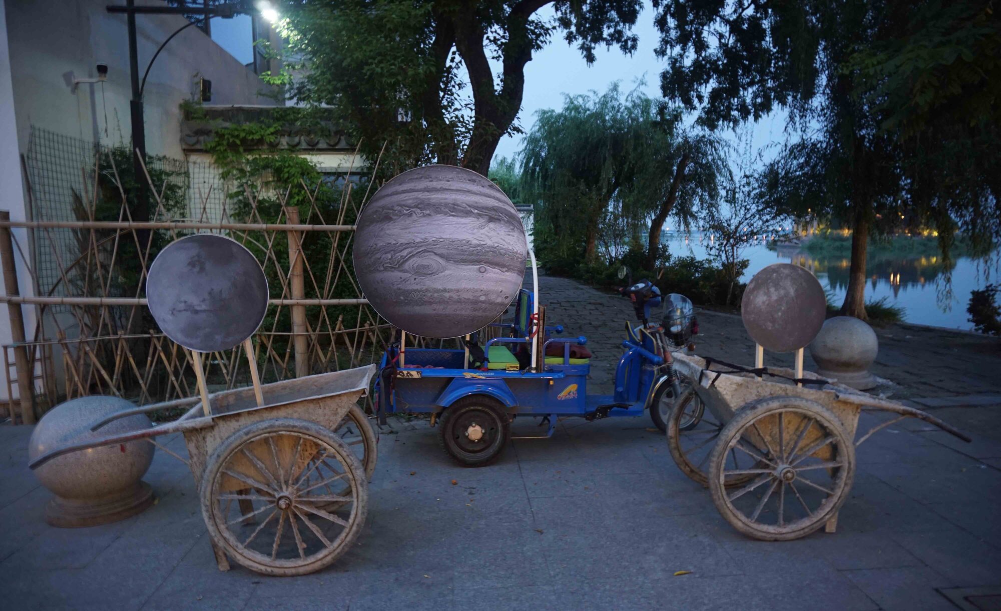 Attractive System 2 (Solar System), 2019 — foto 2